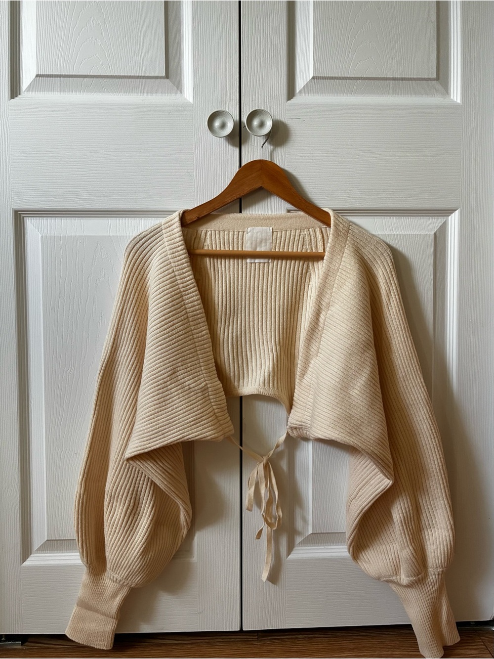 Puff sleeve knit bolero